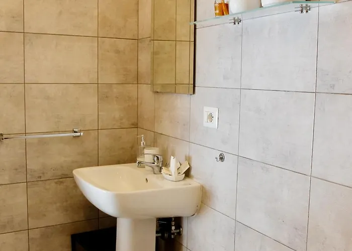 Helmirage Montecitorio Gasthof 4*